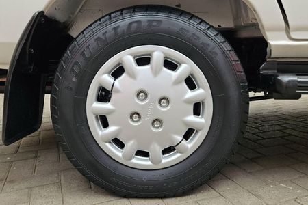 1995-Toyota-Venture-2200-64_15