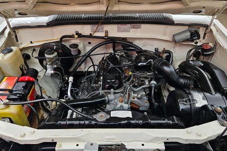 1995-Toyota-Venture-2200-64_18