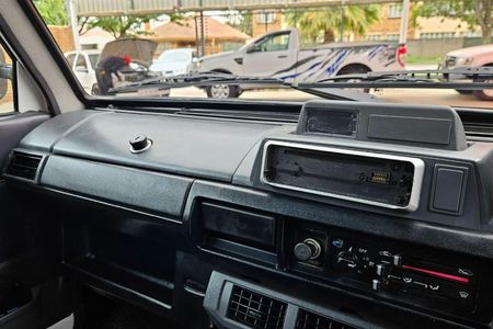 1995-Toyota-Venture-2200-64_23