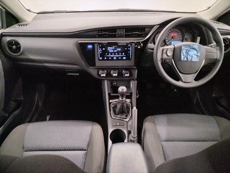 2025-Toyota-Corolla-Quest-18-Plus_7