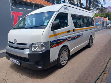 2019-Toyota-Quantum-25-D-4D-Sesfikile-16-seat_0