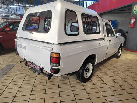 2006-Nissan-1400-Champ_8