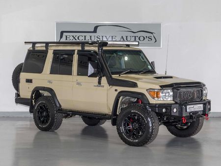 2020-Toyota-Land-Cruiser-76-45-D-V8-Station-Wagon_0