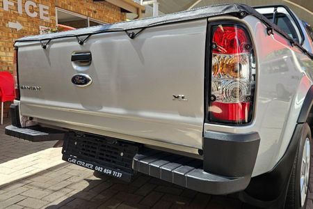 2010-Ford-Bantam-13i-XL_9