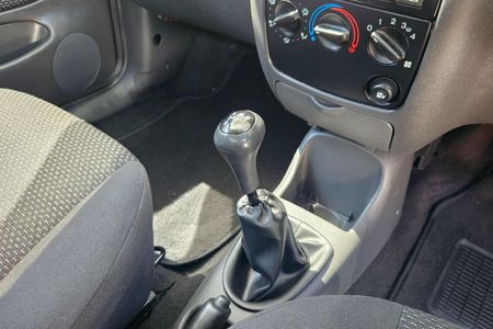 2010-Ford-Bantam-13i-XL_22