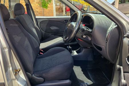 2010-Ford-Bantam-13i-XL_27