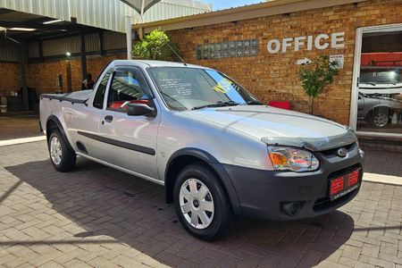2010-Ford-Bantam-13i-XL_2