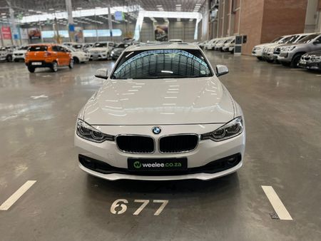 2017-BMW-3-Series-320i_2