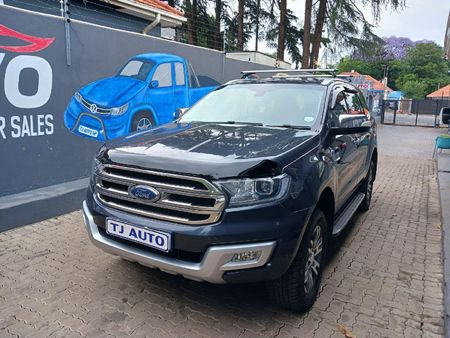 2017-Ford-Everest-22-TDCi-XLT-Auto_0