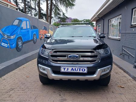 2017-Ford-Everest-22-TDCi-XLT-Auto_1