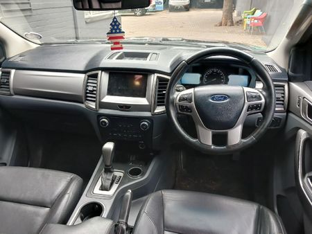 2017-Ford-Everest-22-TDCi-XLT-Auto_6