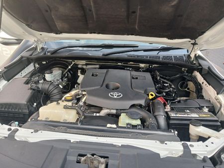 2017-Toyota-Fortuner-28-GD-6-4x4-Auto_15