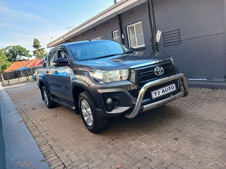 2018-Toyota-Hilux-24-GD-6-Raised-Body-SRX-Double-Cab_2