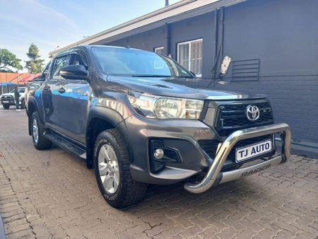 2018-Toyota-Hilux-24-GD-6-Raised-Body-SRX-Double-Cab_3