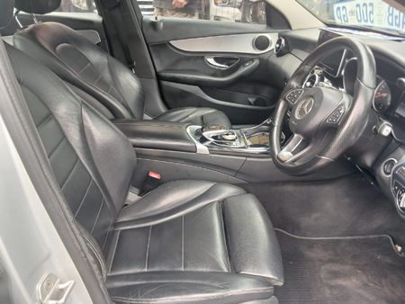 2015-Mercedes-Benz-C-Class-C-180-Auto_6