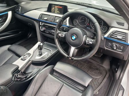 2017-BMW-3-Series-320i-Auto_12