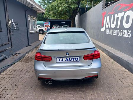 2017-BMW-3-Series-320i-Auto_4
