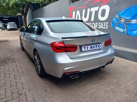 2017-BMW-3-Series-320i-Auto_5