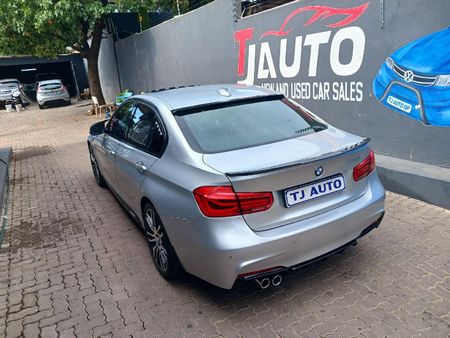 2017-BMW-3-Series-320i-Auto_6