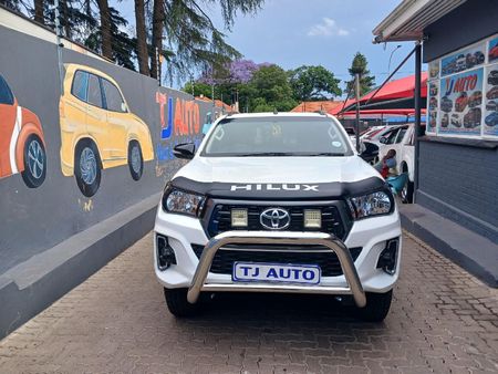 2018-Toyota-Hilux-24-GD-6-SRX-4x4-Double-Cab_0
