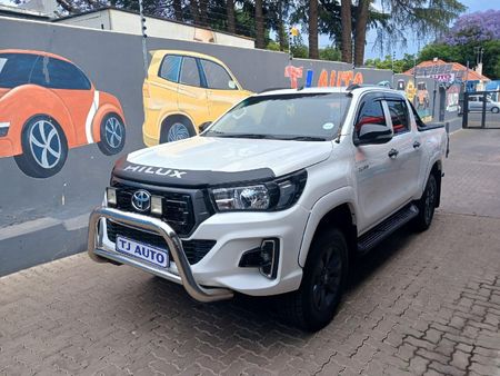 2018-Toyota-Hilux-24-GD-6-SRX-4x4-Double-Cab_2