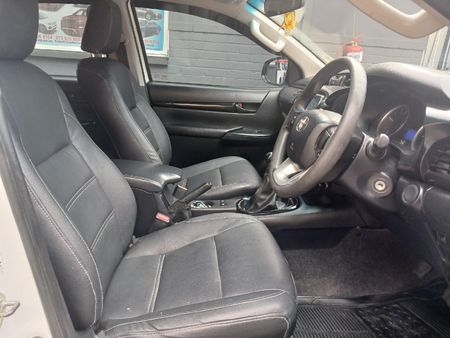 2018-Toyota-Hilux-24-GD-6-SRX-4x4-Double-Cab_7