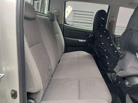 2014-Toyota-Hilux-30-D-4D-Raider-Raised-Body-Double-Cab_9