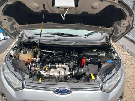 2015-Ford-EcoSport-15-TDCi-Titanium_10