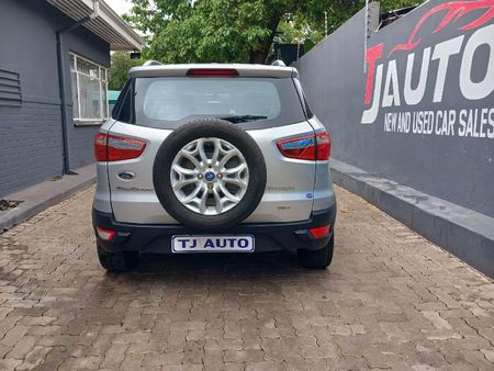 2015-Ford-EcoSport-15-TDCi-Titanium_3