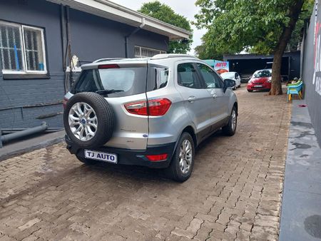 2015-Ford-EcoSport-15-TDCi-Titanium_5