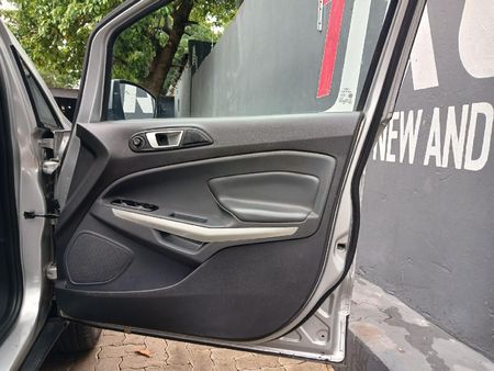 2015-Ford-EcoSport-15-TDCi-Titanium_8