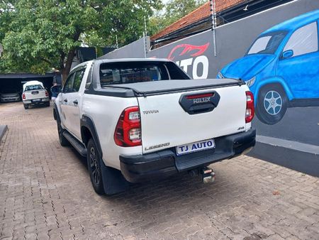 2022-Toyota-Hilux-28-GD-6-Raised-Body-Legend-4x4-Auto-Double-Cab_6