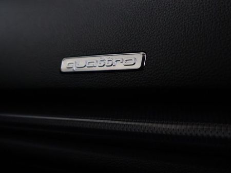 2021-Audi-RS3-Sportback-quattro_18