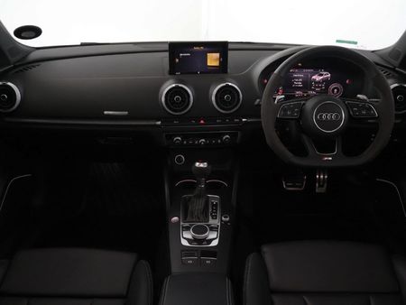 2021-Audi-RS3-Sportback-quattro_27