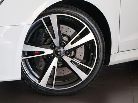 2021-Audi-RS3-Sportback-quattro_2