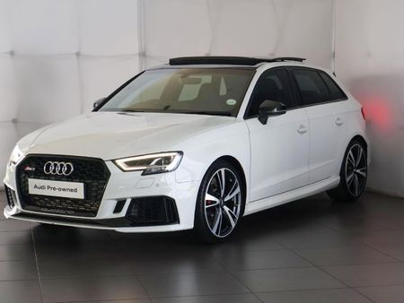 2021-Audi-RS3-Sportback-quattro_3