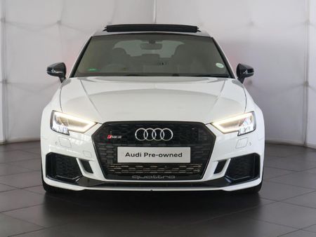 2021-Audi-RS3-Sportback-quattro_4