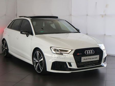 2021-Audi-RS3-Sportback-quattro_5