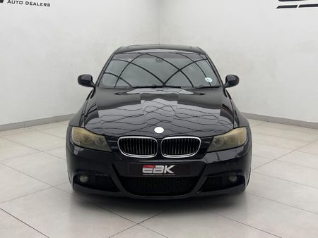 2009-BMW-3-Series-323i-M-Sport_1