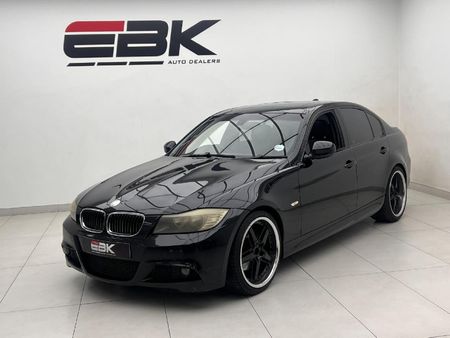 2009-BMW-3-Series-323i-M-Sport_2