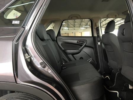 2022-Toyota-Urban-Cruiser-15-Xs-Auto_10