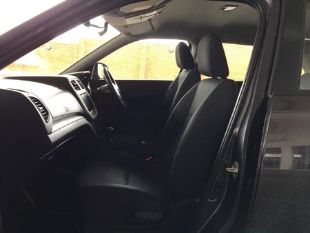 2022-Toyota-Urban-Cruiser-15-Xs-Auto_5