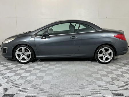 2014-Peugeot-308-CC-16-Auto_14