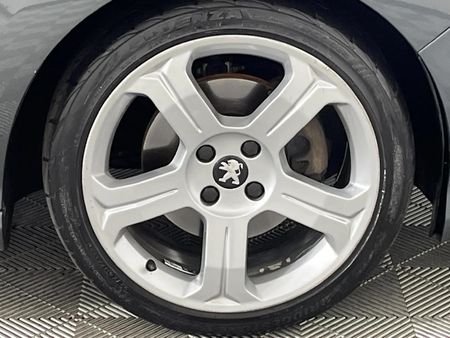 2014-Peugeot-308-CC-16-Auto_3