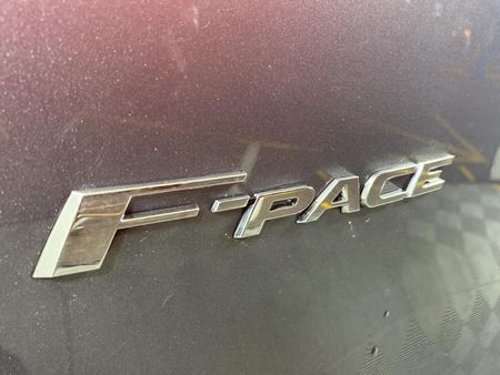 2017-Jaguar-F-Pace-20Di4-AWD-R-Sport_11