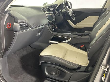 2017-Jaguar-F-Pace-20Di4-AWD-R-Sport_8