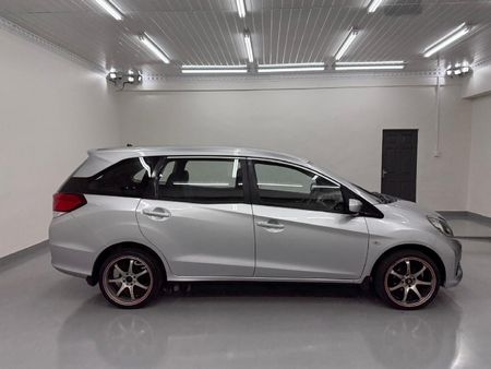 2015-Honda-Mobilio-15-Comfort_3