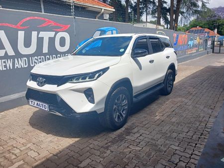 2023-Toyota-Fortuner-28-GD-6-4x4-Auto_0