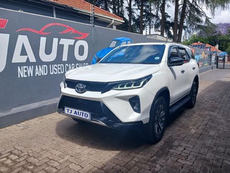 2023-Toyota-Fortuner-28-GD-6-4x4-Auto_1