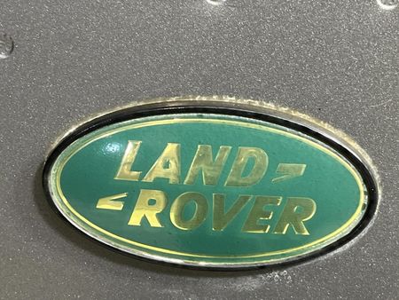 2010-Land-Rover-Defender-110-Puma-Station-Wagon_11